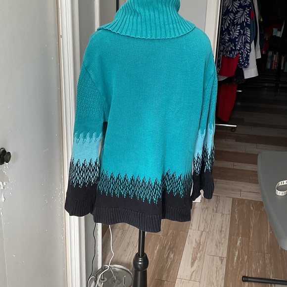 P466. Vintage Parkhurst Teal to Light Blue Ombre Cowl Neck Sweater - Picture 3 of 4